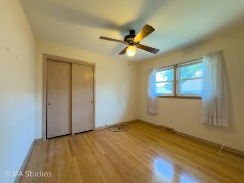 8636 40TH Street Lyons IL 60534