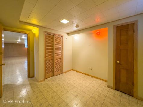 8636 40TH Street Lyons IL 60534