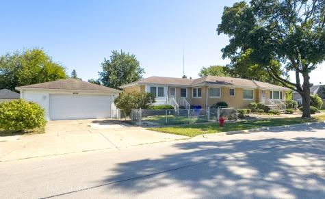 8636 40TH Street Lyons IL 60534
