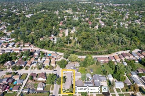 8636 40TH Street Lyons IL 60534