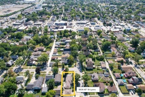 8636 40TH Street Lyons IL 60534