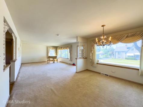 8636 40TH Street Lyons IL 60534
