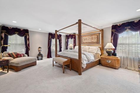 320 Woodley Road Winnetka IL 60093