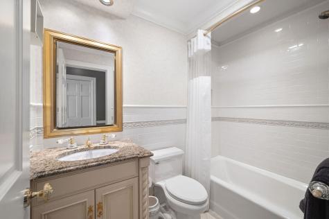 320 Woodley Road Winnetka IL 60093