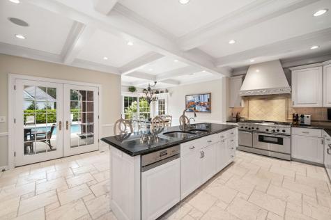 320 Woodley Road Winnetka IL 60093
