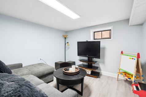 2337 South 2nd Avenue North Riverside IL 60546