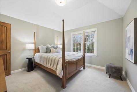 504 Pin Oak Court St. Charles IL 60174