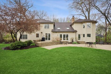 504 Pin Oak Court St. Charles IL 60174