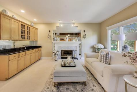 20812 North Swansway Deer Park IL 60010