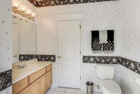 20812 North Swansway Deer Park IL 60010