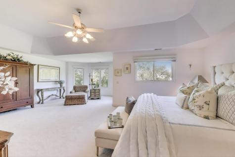 20812 North Swansway Deer Park IL 60010
