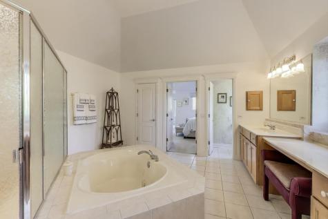 20812 North Swansway Deer Park IL 60010
