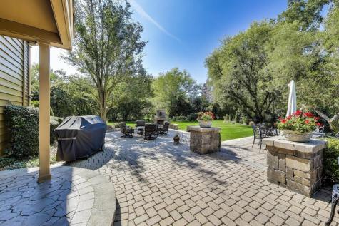 20812 North Swansway Deer Park IL 60010