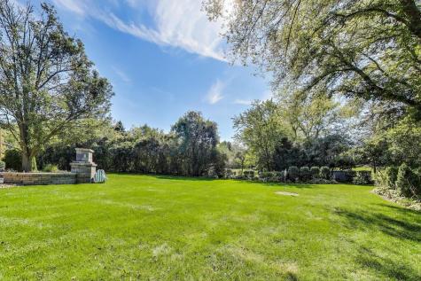 20812 North Swansway Deer Park IL 60010