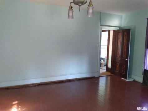 1018 8TH Avenue Fulton IL 61252