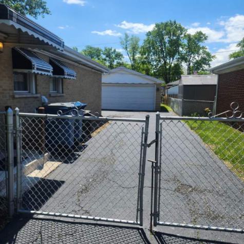 3859 153RD Street Midlothian IL 60445