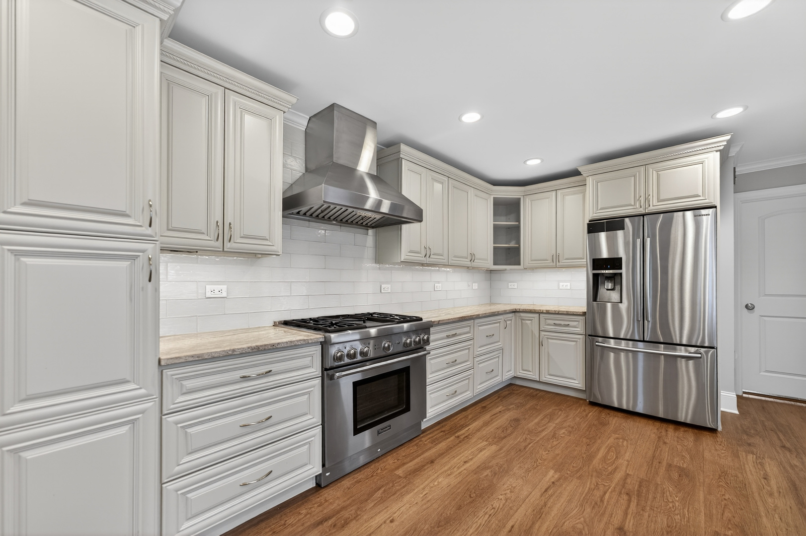 270 South Ott Avenue Glen Ellyn IL 60137
