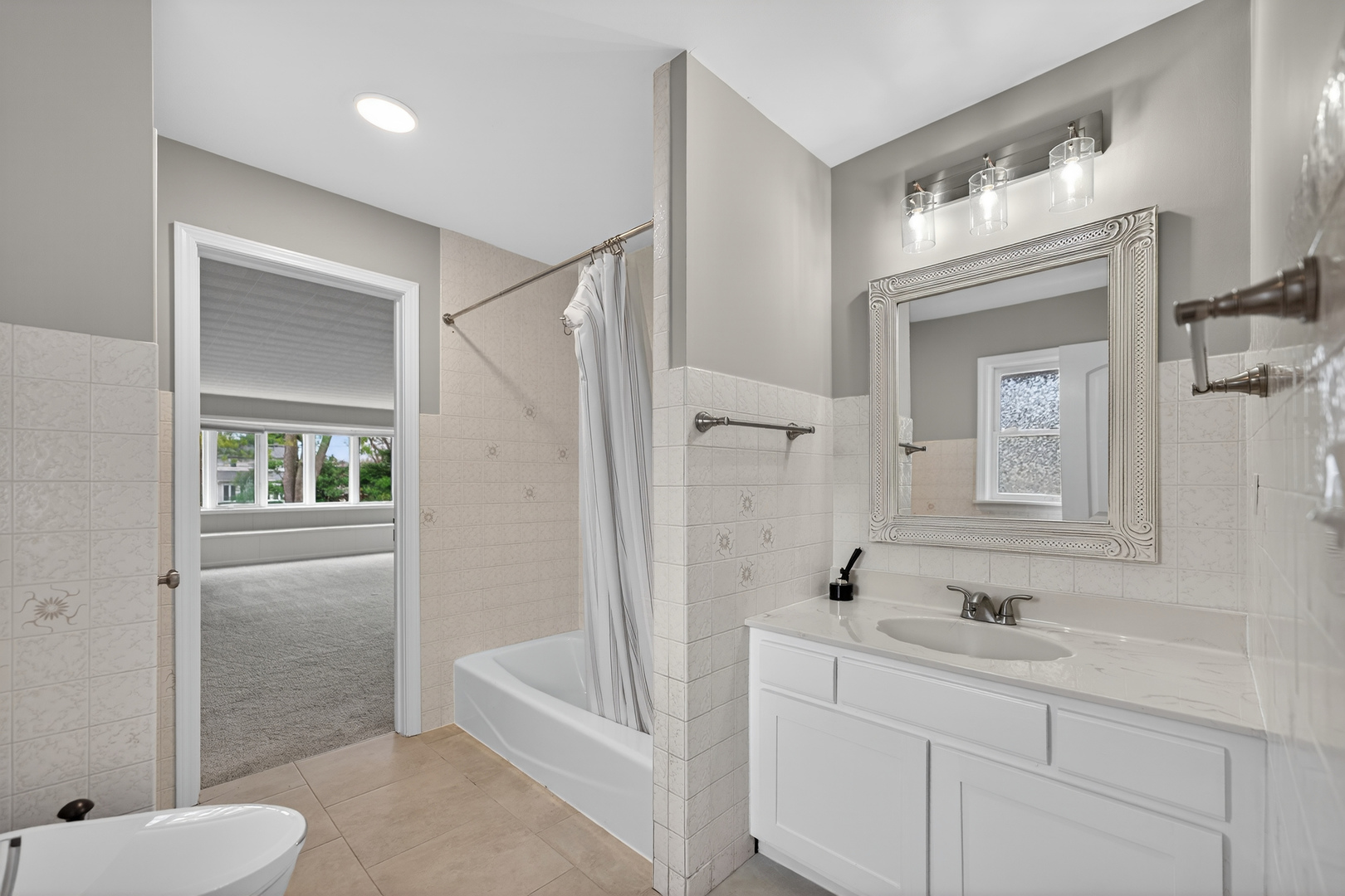 270 South Ott Avenue Glen Ellyn IL 60137