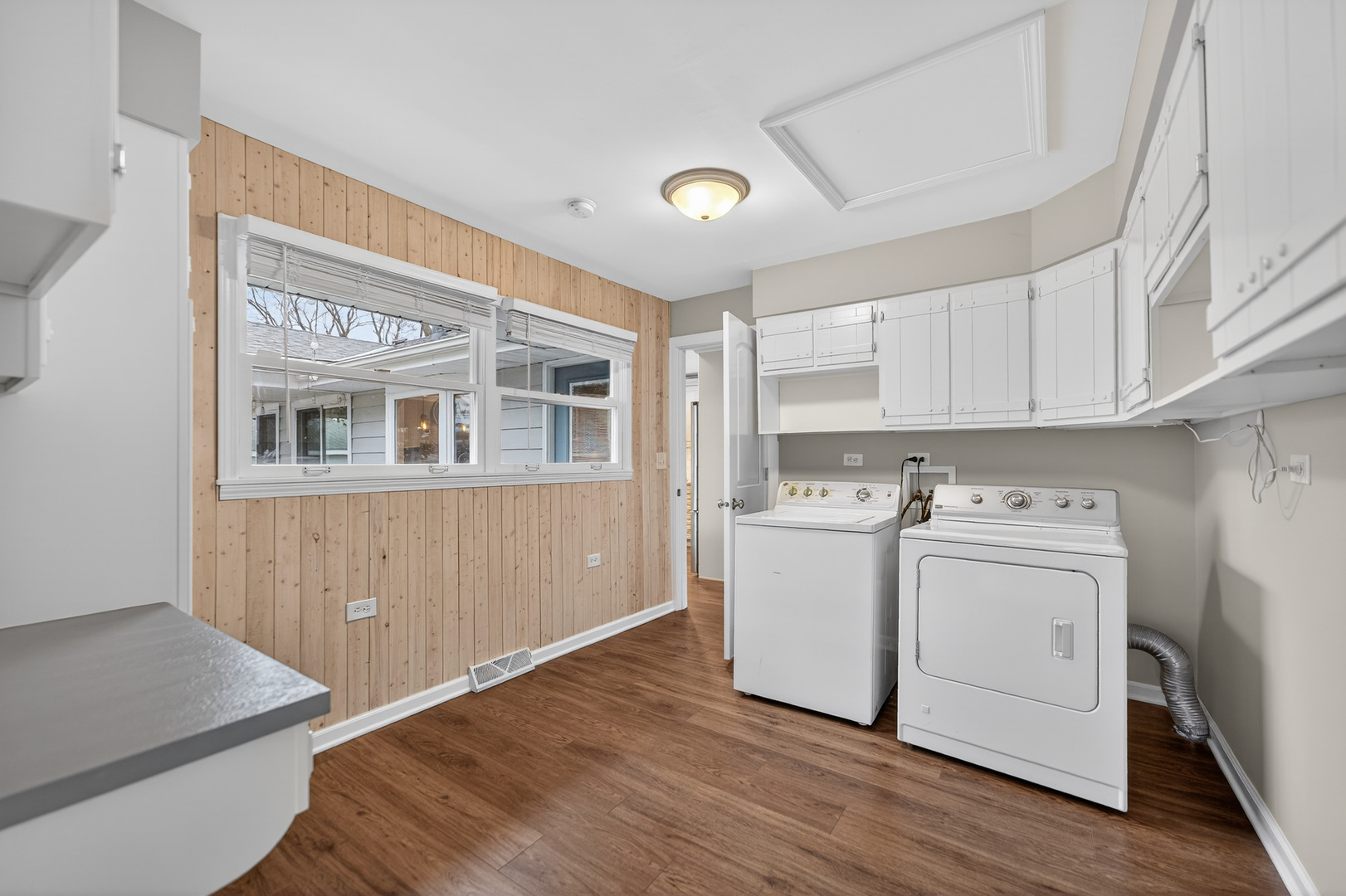 270 South Ott Avenue Glen Ellyn IL 60137