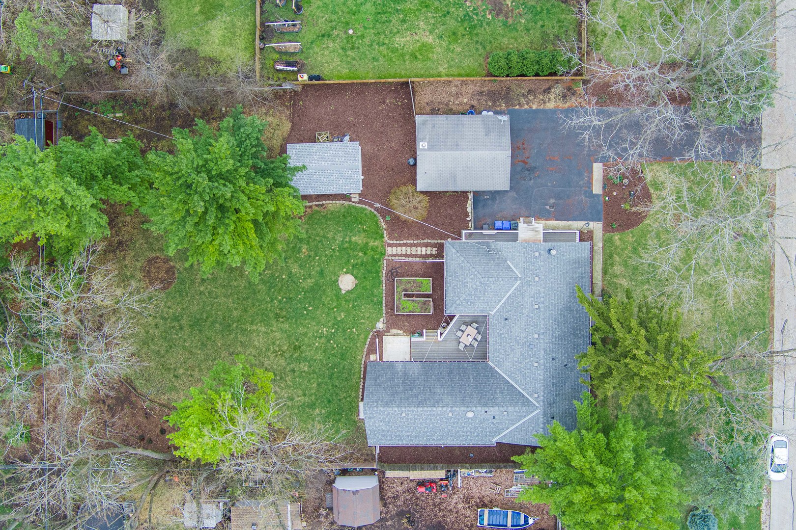 270 South Ott Avenue Glen Ellyn IL 60137