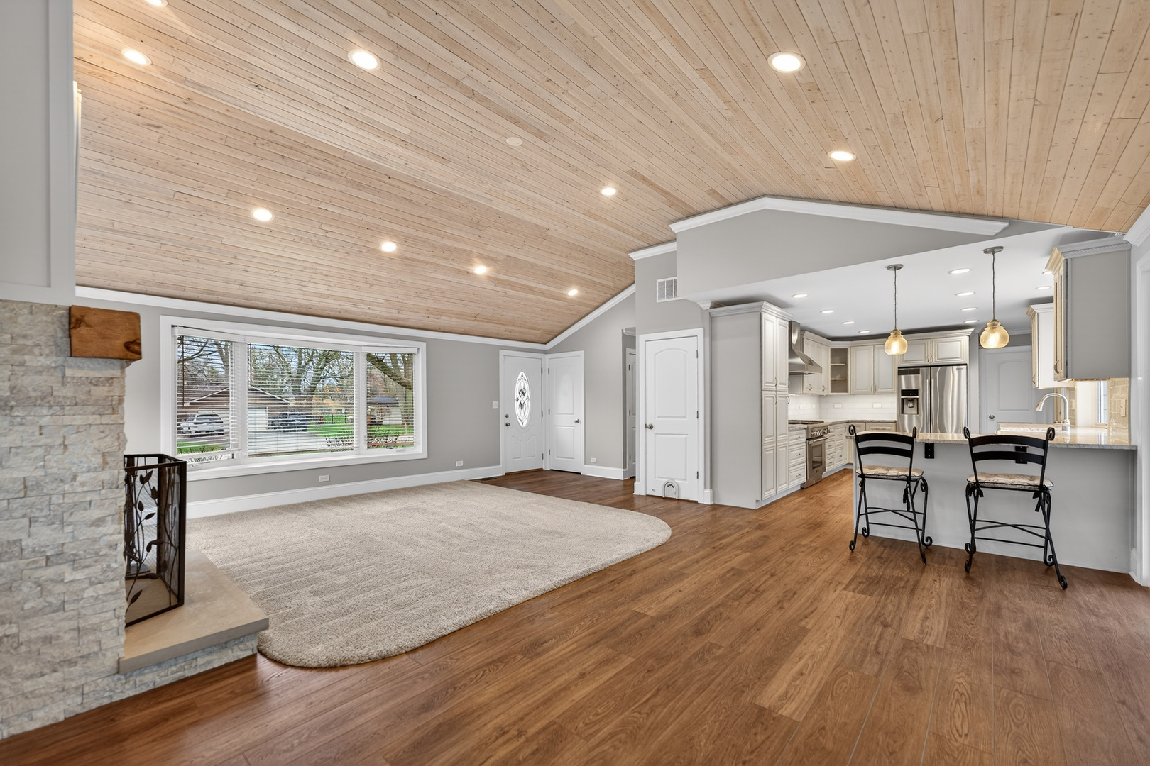 270 South Ott Avenue Glen Ellyn IL 60137