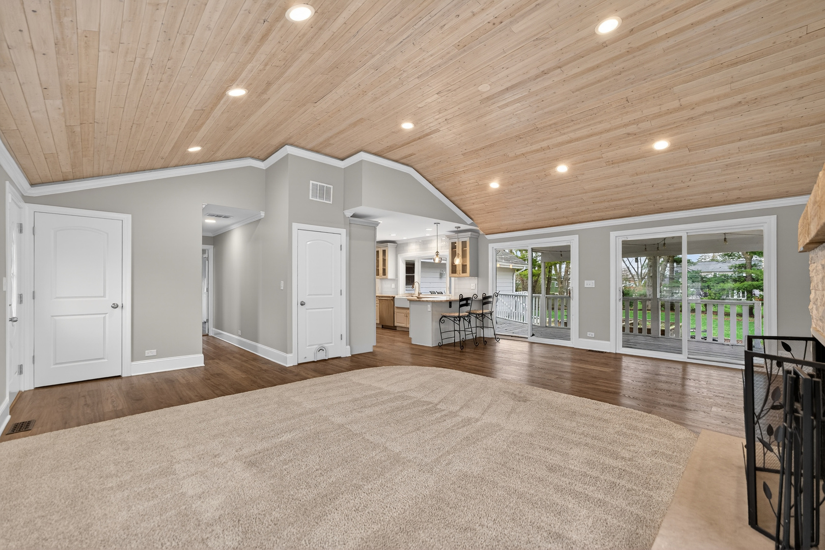 270 South Ott Avenue Glen Ellyn IL 60137