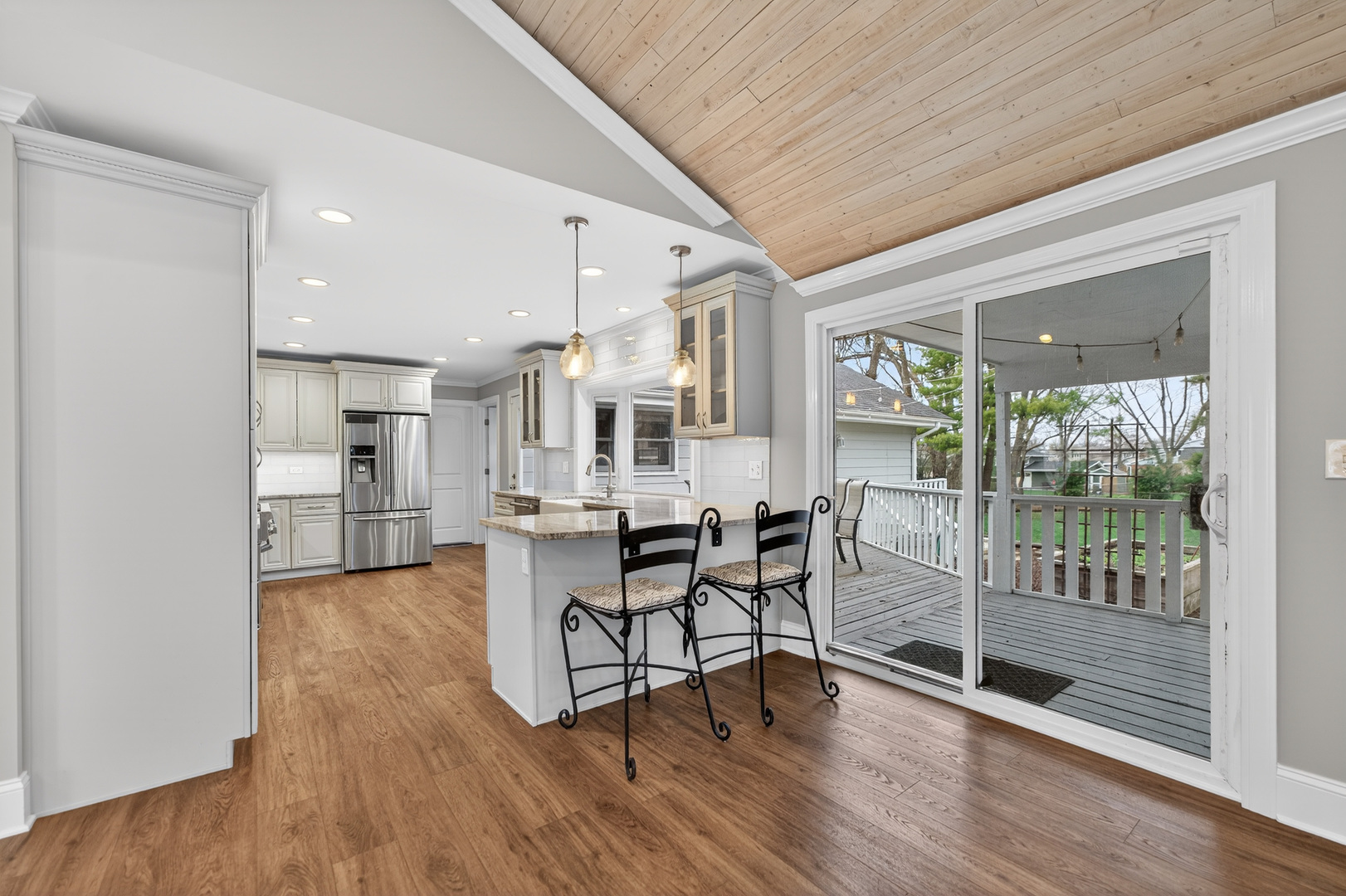 270 South Ott Avenue Glen Ellyn IL 60137
