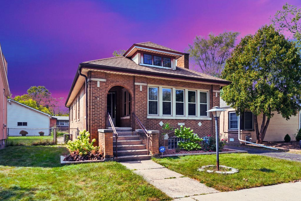 12006 South Ann Street Blue Island IL 60406