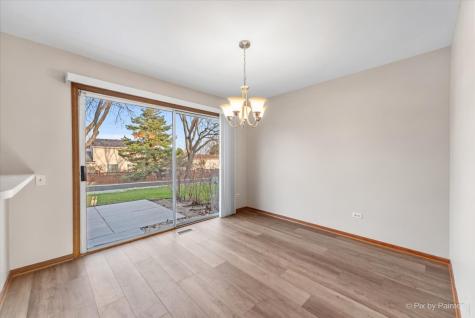 49 Carey Lane Streamwood IL 60107