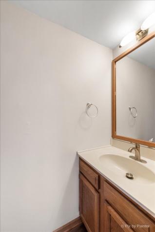49 Carey Lane Streamwood IL 60107