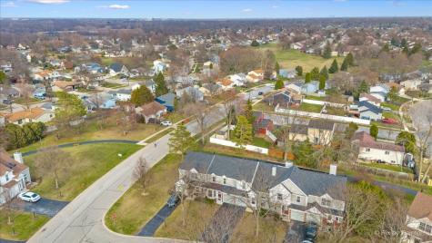 49 Carey Lane Streamwood IL 60107