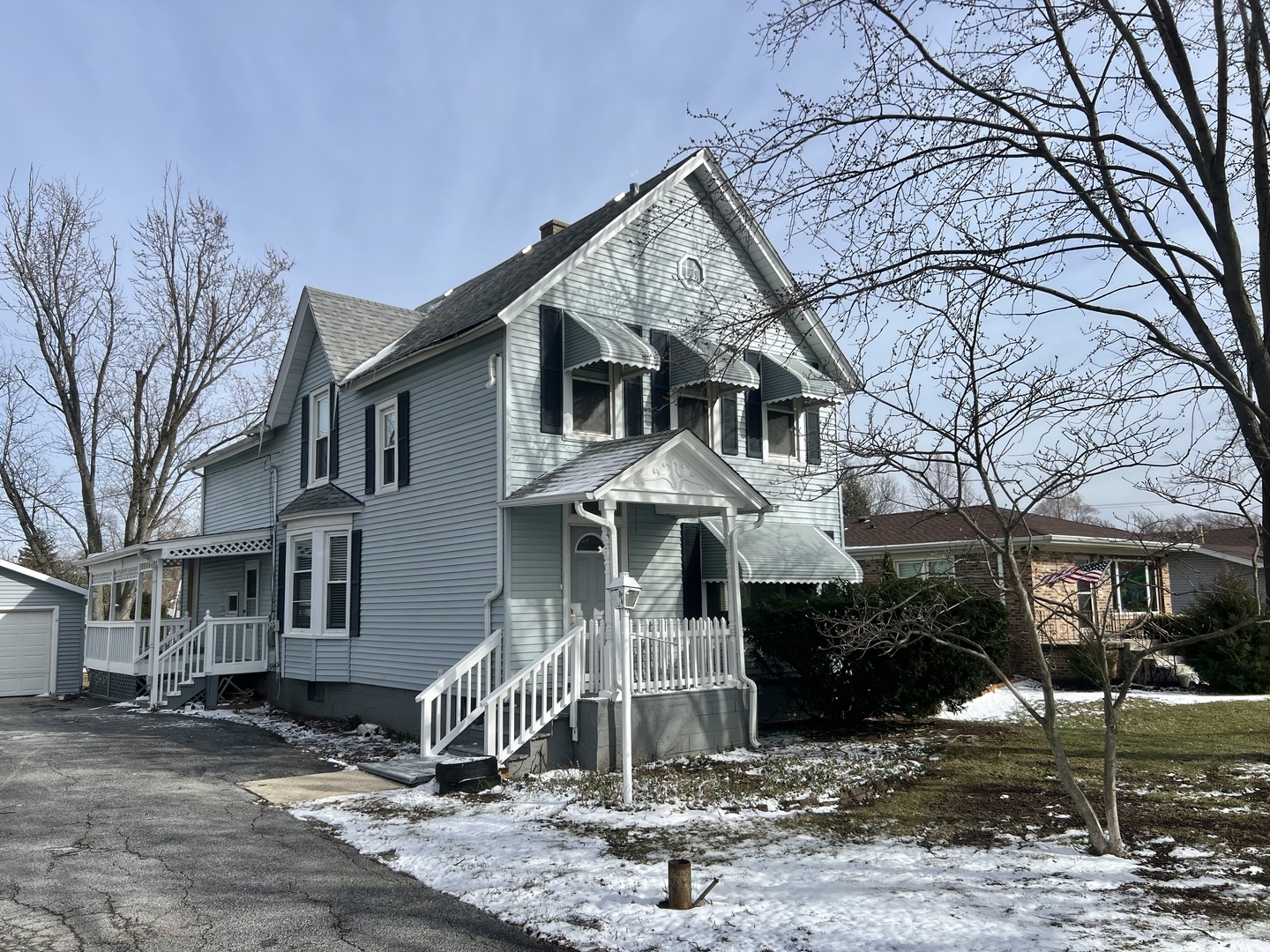 7113 Clarendon Hills Road Darien IL 60561