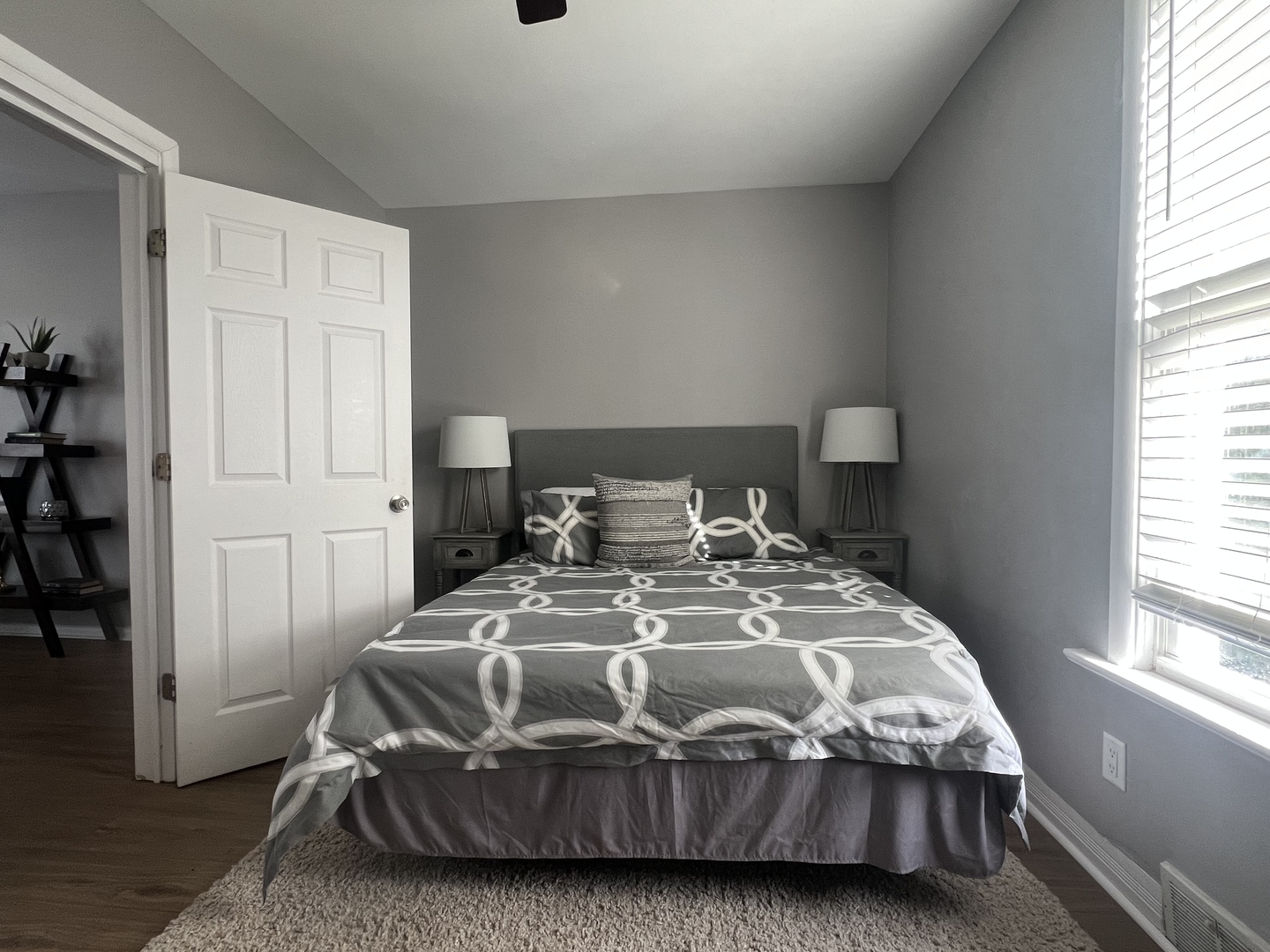 7113 Clarendon Hills Road Darien IL 60561