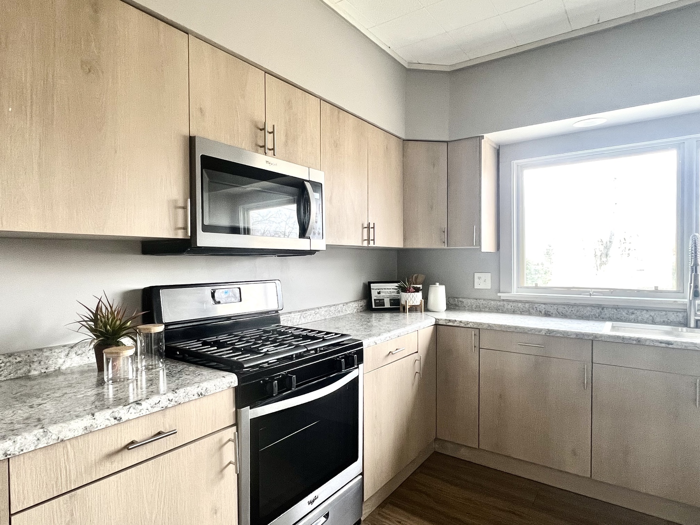 7113 Clarendon Hills Road Darien IL 60561