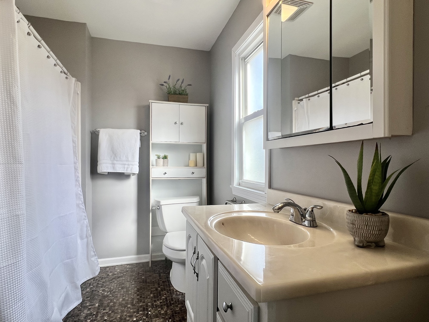 7113 Clarendon Hills Road Darien IL 60561