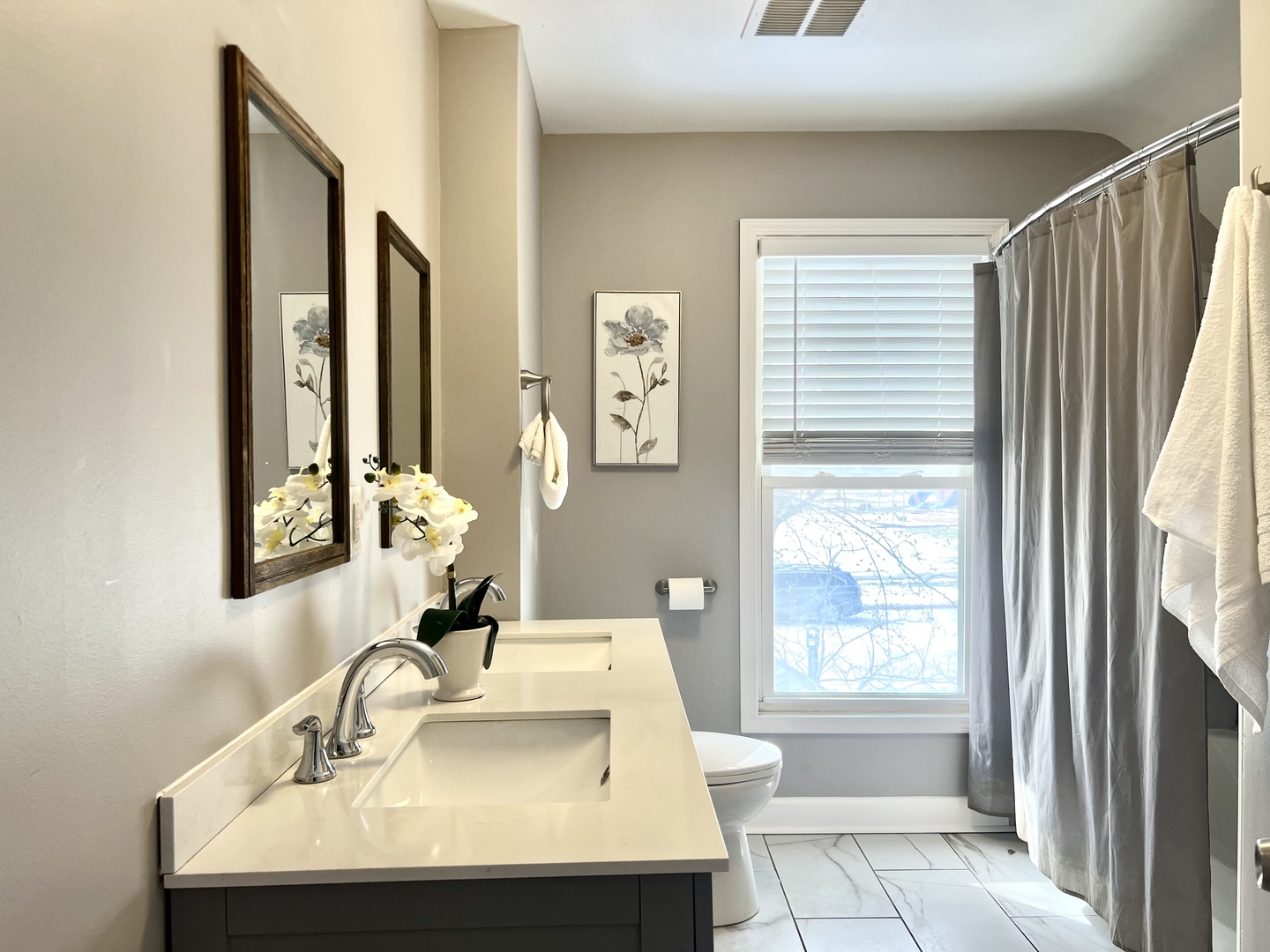 7113 Clarendon Hills Road Darien IL 60561