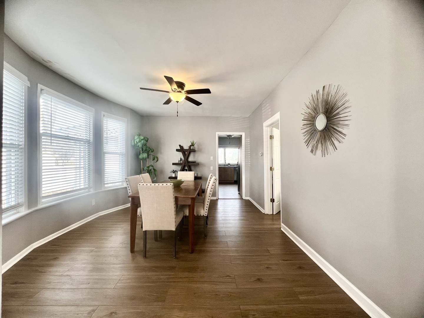 7113 Clarendon Hills Road Darien IL 60561