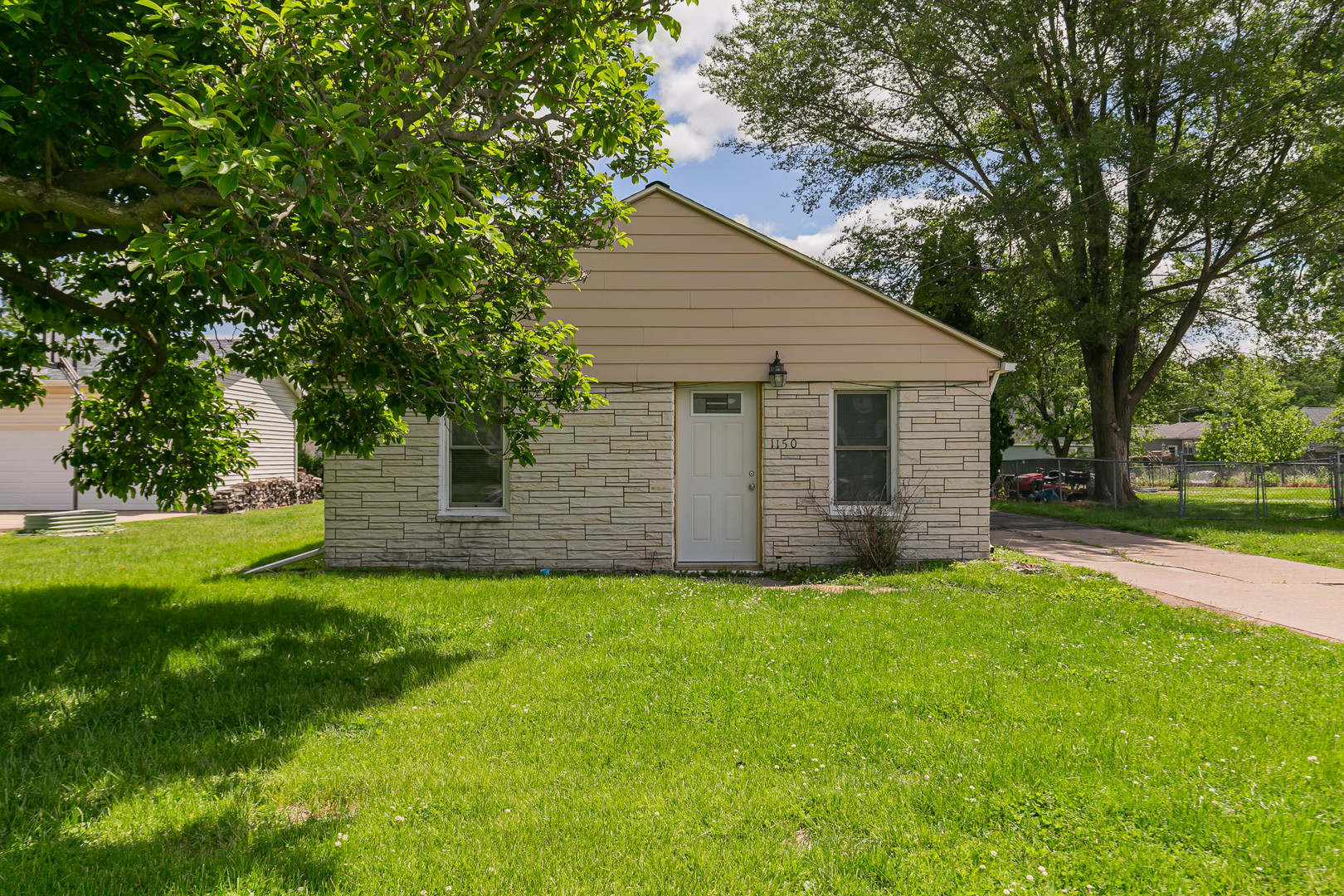 1150 48TH Street Moline IL 61265