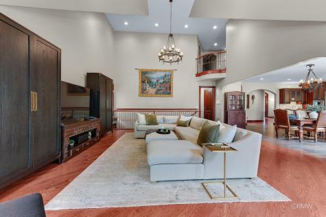 304 Juliana Lane Bloomingdale IL 60108