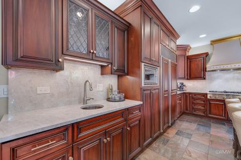 304 Juliana Lane Bloomingdale IL 60108