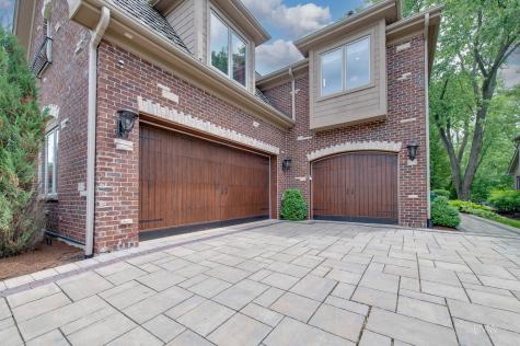 304 Juliana Lane Bloomingdale IL 60108