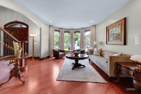 304 Juliana Lane Bloomingdale IL 60108