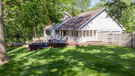 684 Sioux Drive Freeport IL 61032