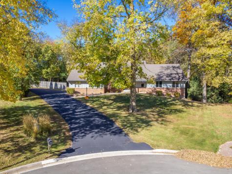 684 Sioux Drive Freeport IL 61032