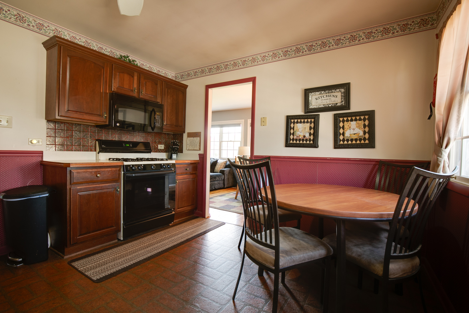 21W137 Everest Road Lombard IL 60148