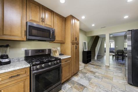 1700 Gideon Avenue Zion IL 60099