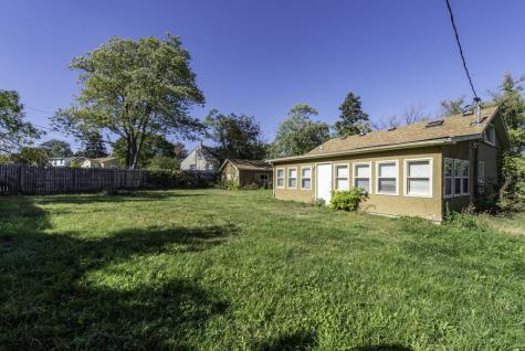 1700 Gideon Avenue Zion IL 60099