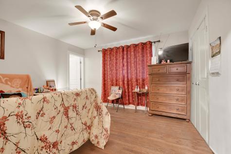 16810 Greenwood Avenue South Holland IL 60473