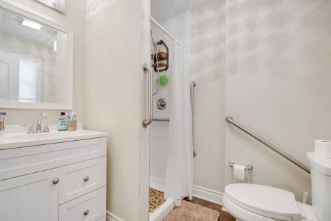 16810 Greenwood Avenue South Holland IL 60473