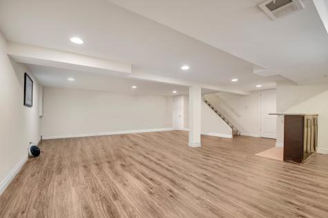 16810 Greenwood Avenue South Holland IL 60473
